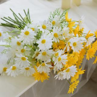 5 small Daisy simulation chamomile Dutch chrysanthemum plastic fake flower silk flower home decoration flower manufacturers wholesale
